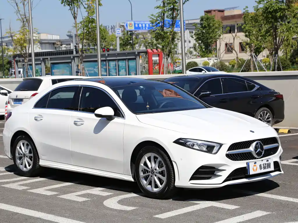 Mercedes-Benz A-Класс 2022