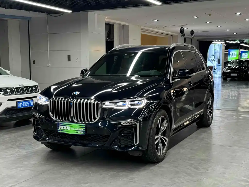 BMW X7 2021
