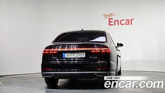 Audi A8 2021