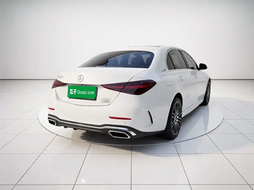 Mercedes-Benz C-Класс 2024