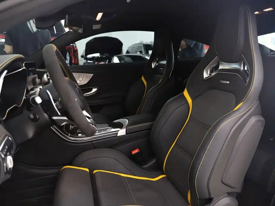 Mercedes-Benz C-Класс 2023