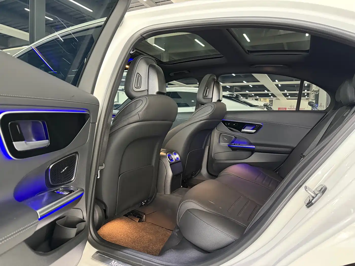 Mercedes-Benz C-Класс 2025