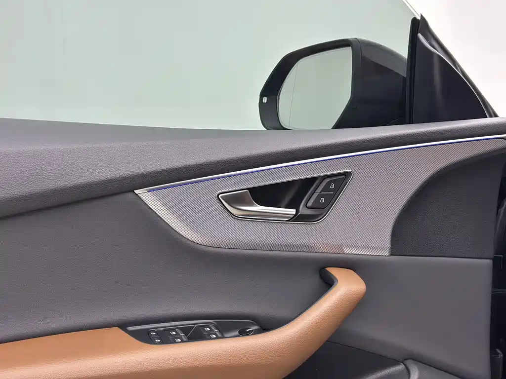 Audi Q8 2021