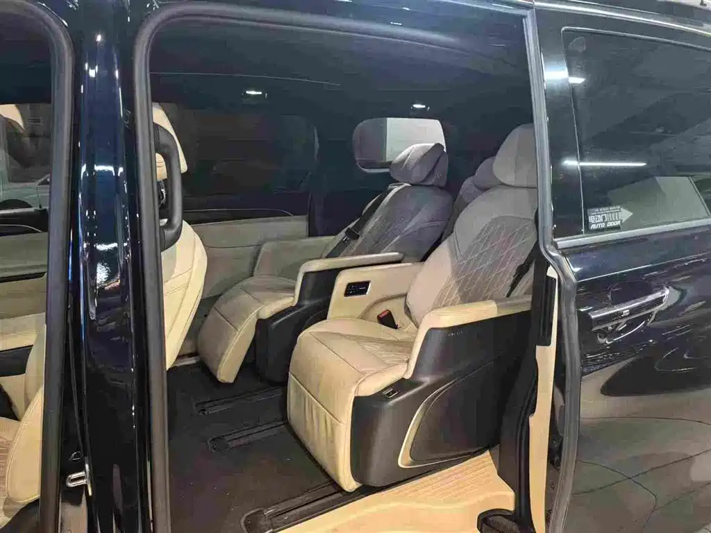 Buick GL8 2023
