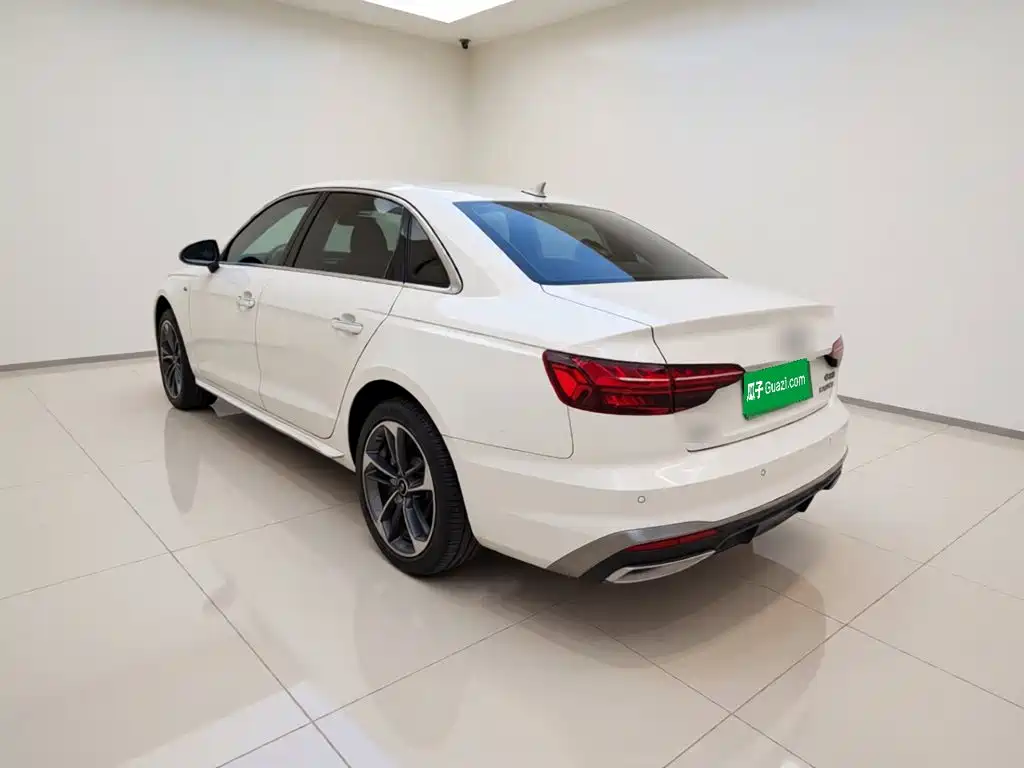 Audi A4 2024