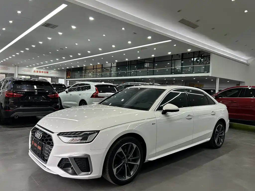 Audi A4 2021