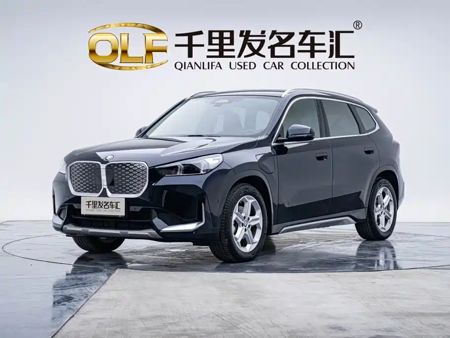BMW iX1 2026