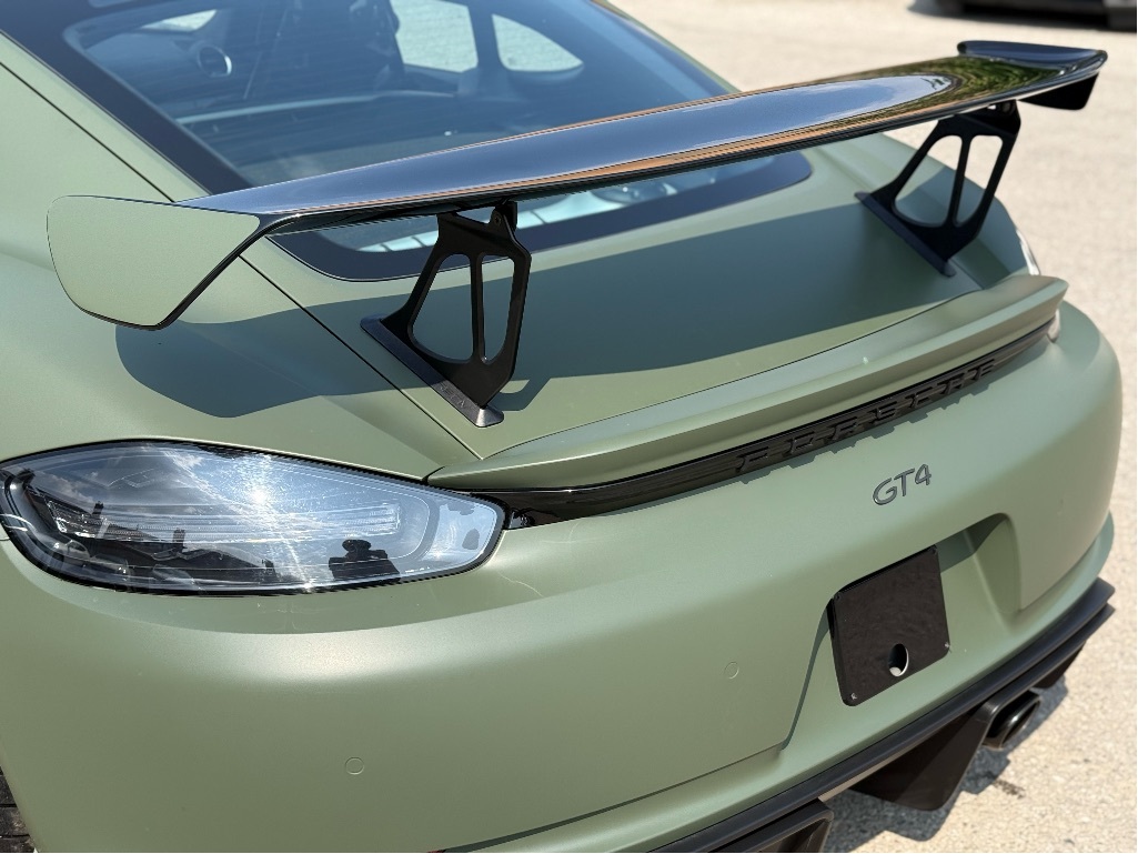 Porsche Cayman 2021