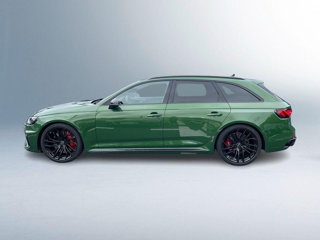 Audi RS4 2022
