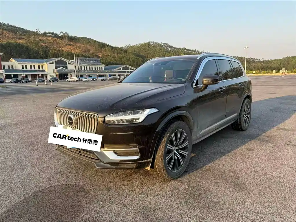Volvo XC90 2021