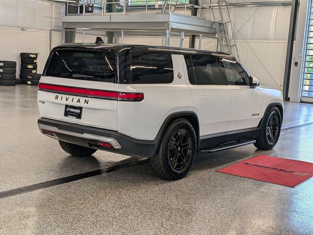 Rivian R1S 2023