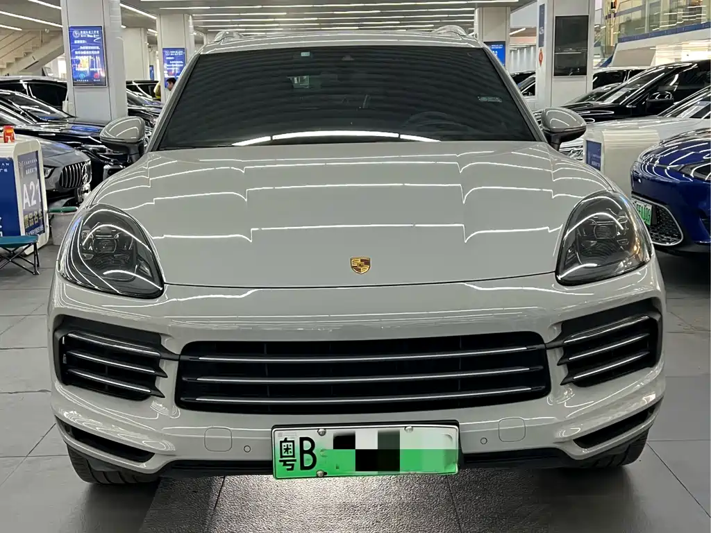 Porsche Cayenne 2021