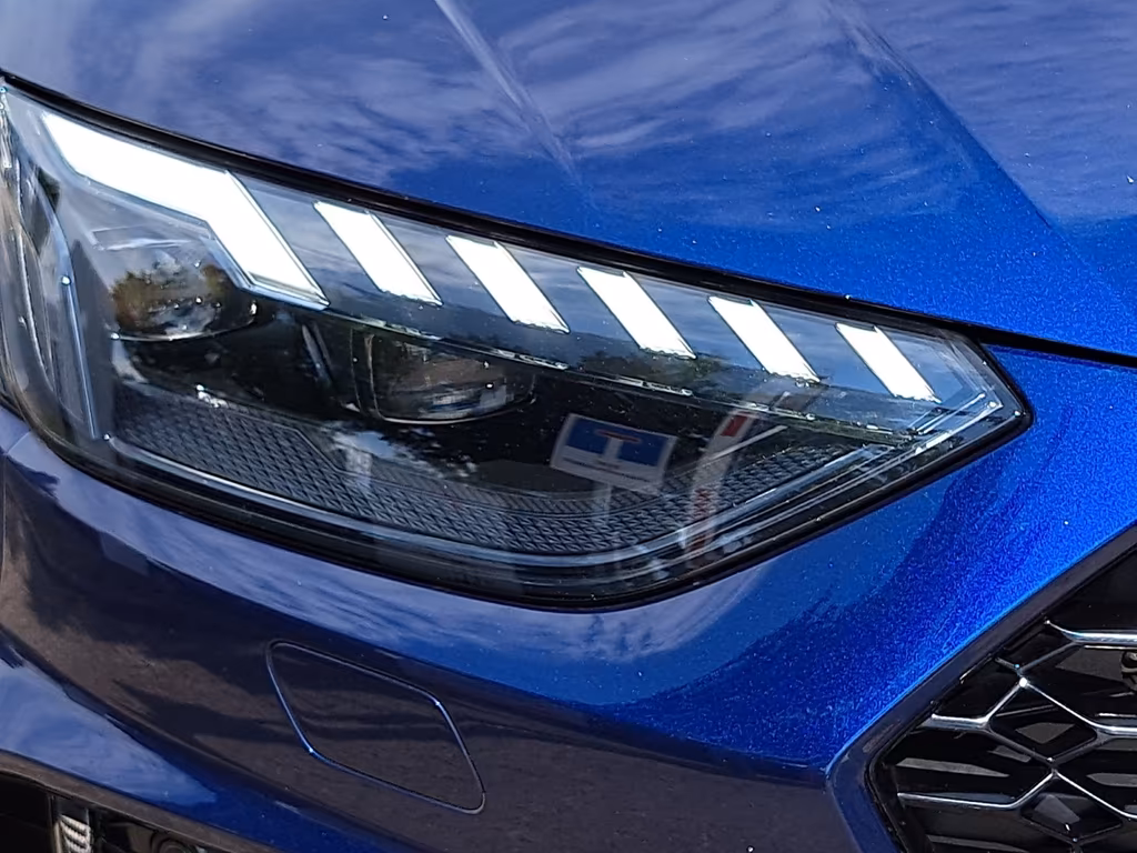 Audi RS4 2024