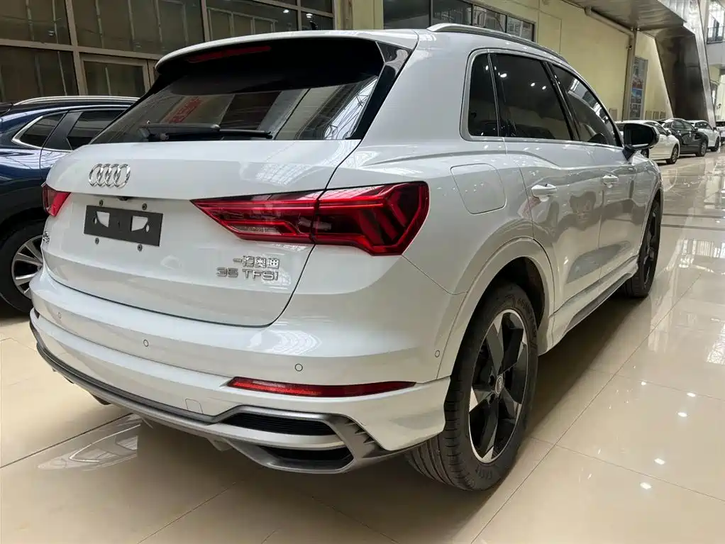 Audi Q3 2021