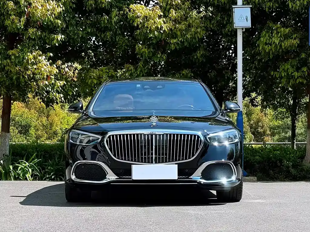 Mercedes-Benz Maybach S-Класс 2022