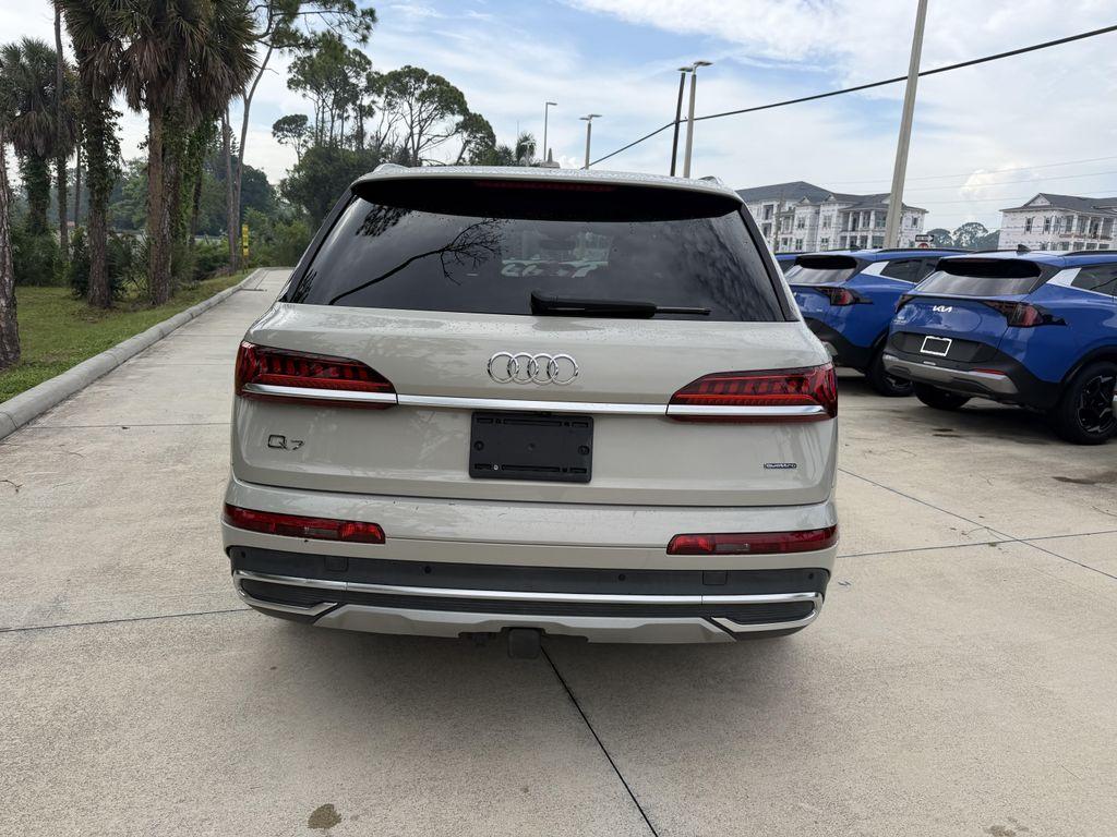 Audi Q7 2024