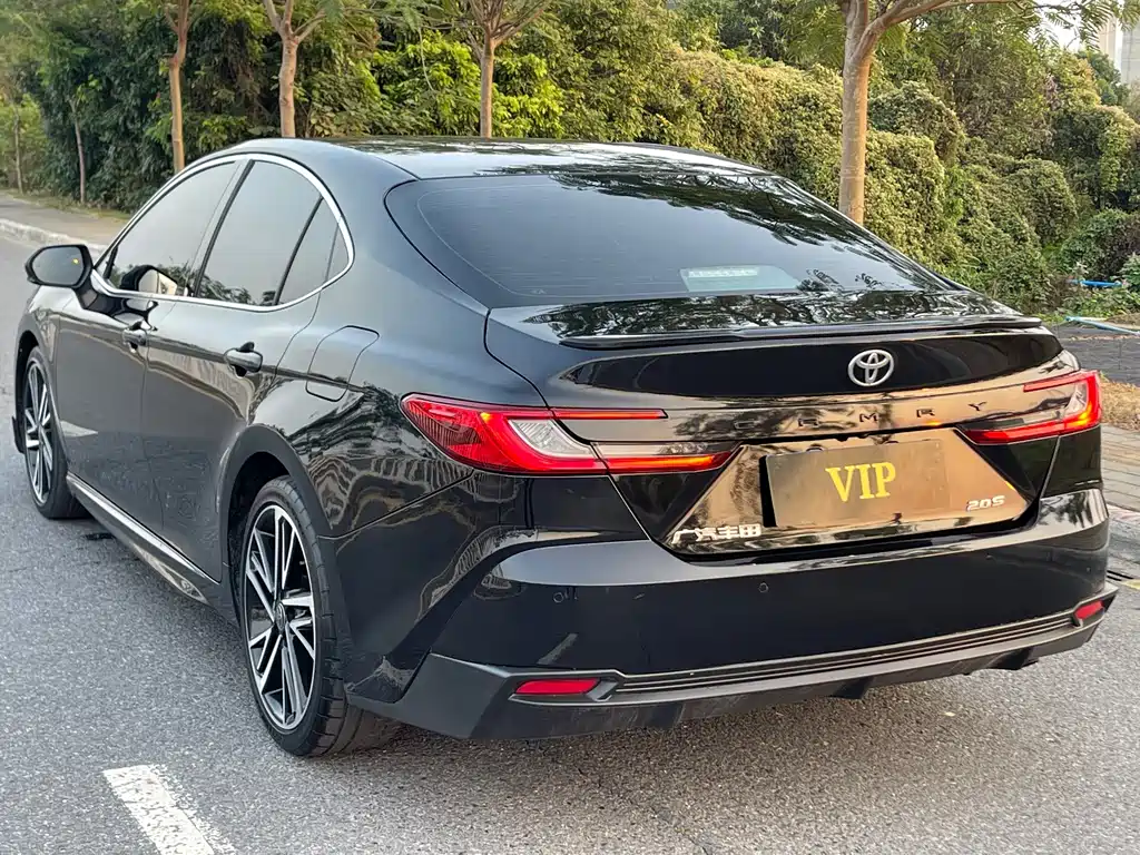 Toyota Camry 2024