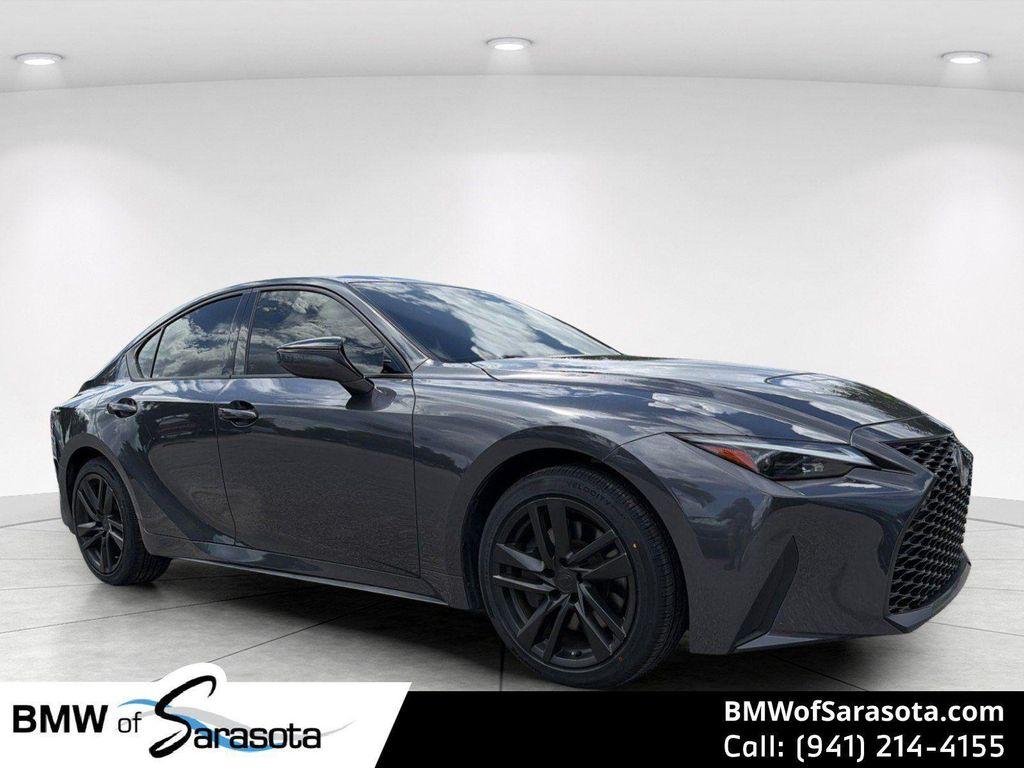 Lexus IS 300 2021