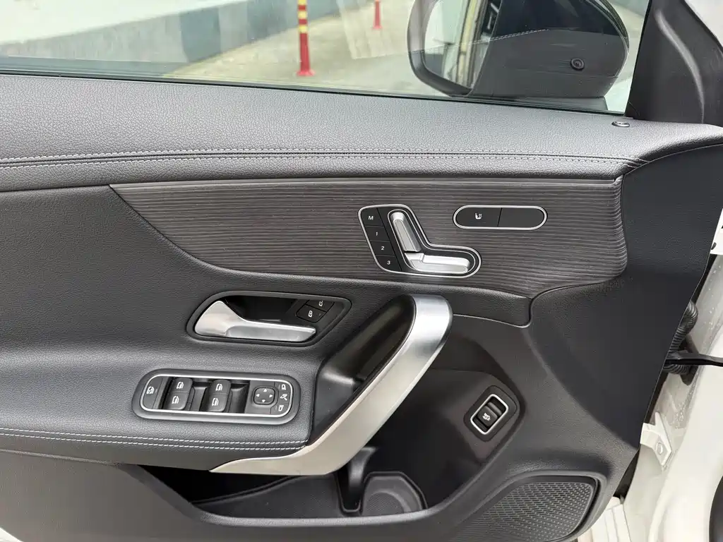 Mercedes-Benz CLA 2022