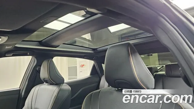 Toyota Crown 2023