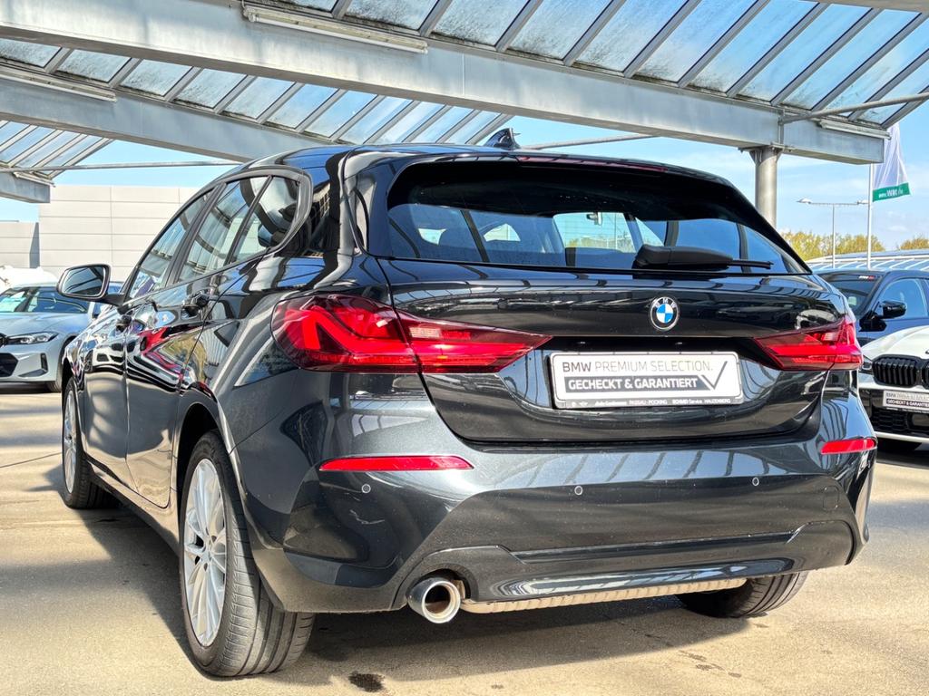 BMW 118 2021