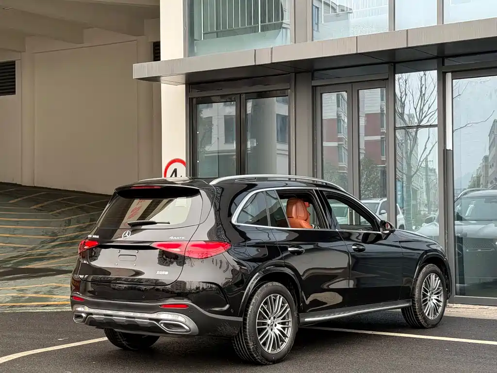 Mercedes-Benz GLC 2024