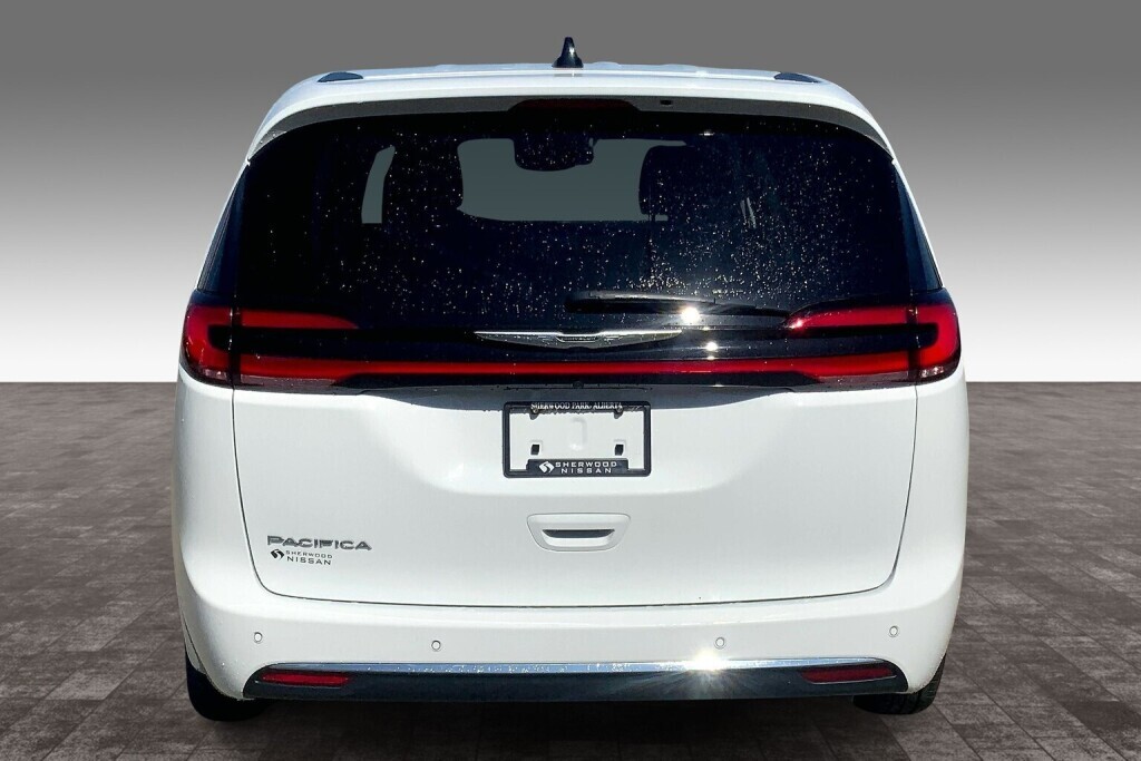 Chrysler Pacifica 2024