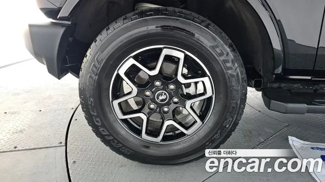 Ford Bronco 2024