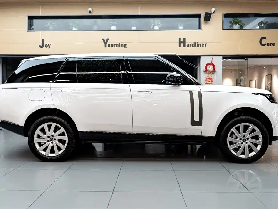 Land Rover Range Rover 2024