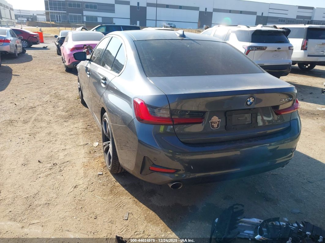 BMW 3 серии 2021