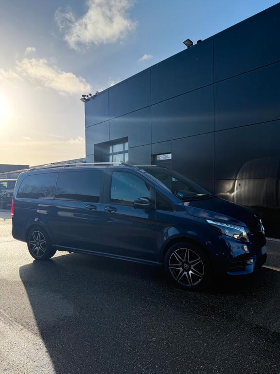 Mercedes-Benz V 300 2023