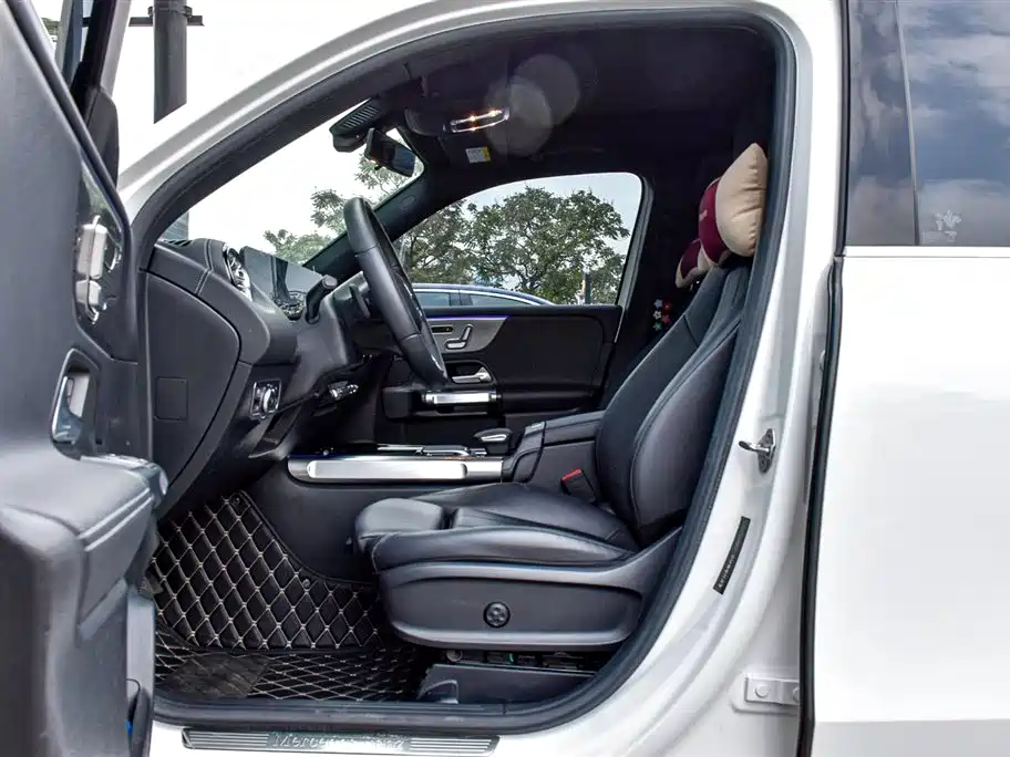 Mercedes-Benz GLB 2021