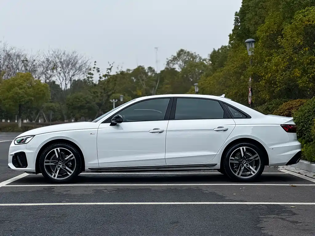 Audi A4 2022