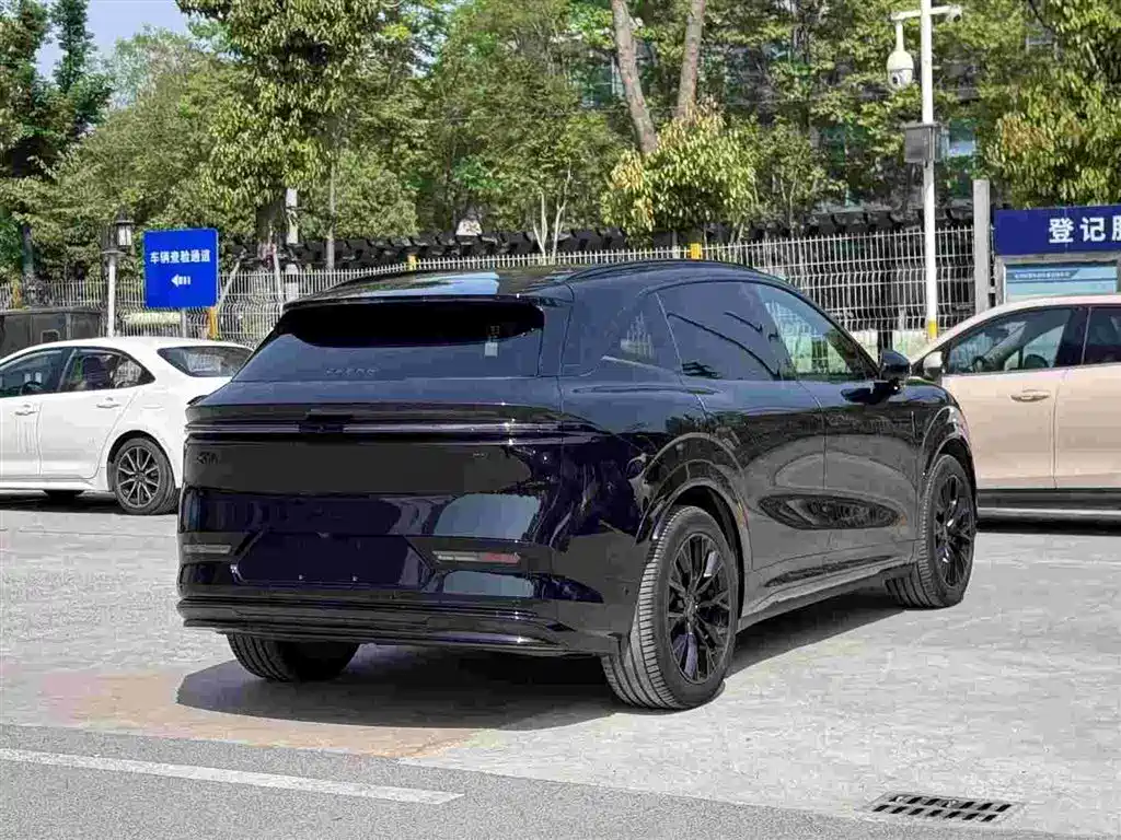 Zeekr 7X 2024