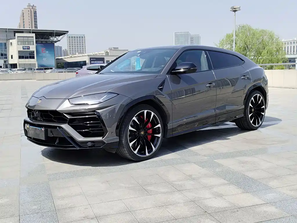 Lamborghini Urus 2022