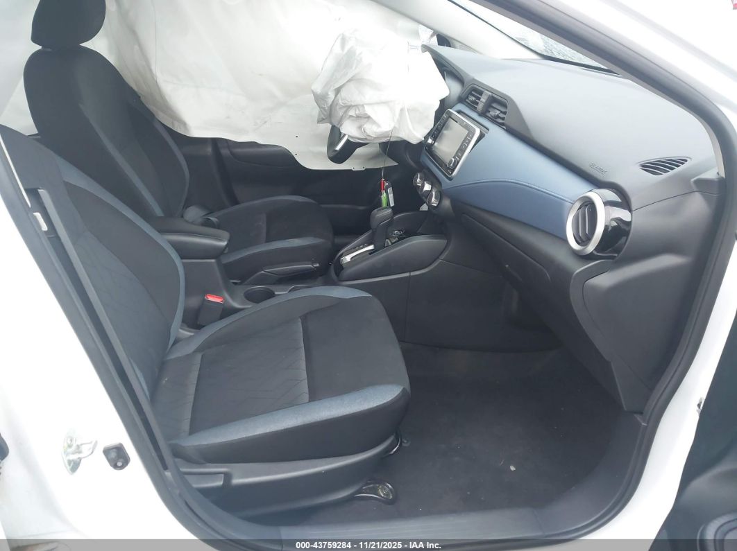 Nissan Versa 2023
