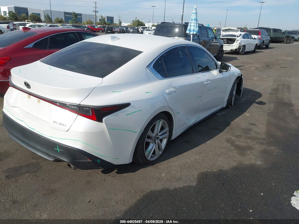 Lexus IS 300 2021