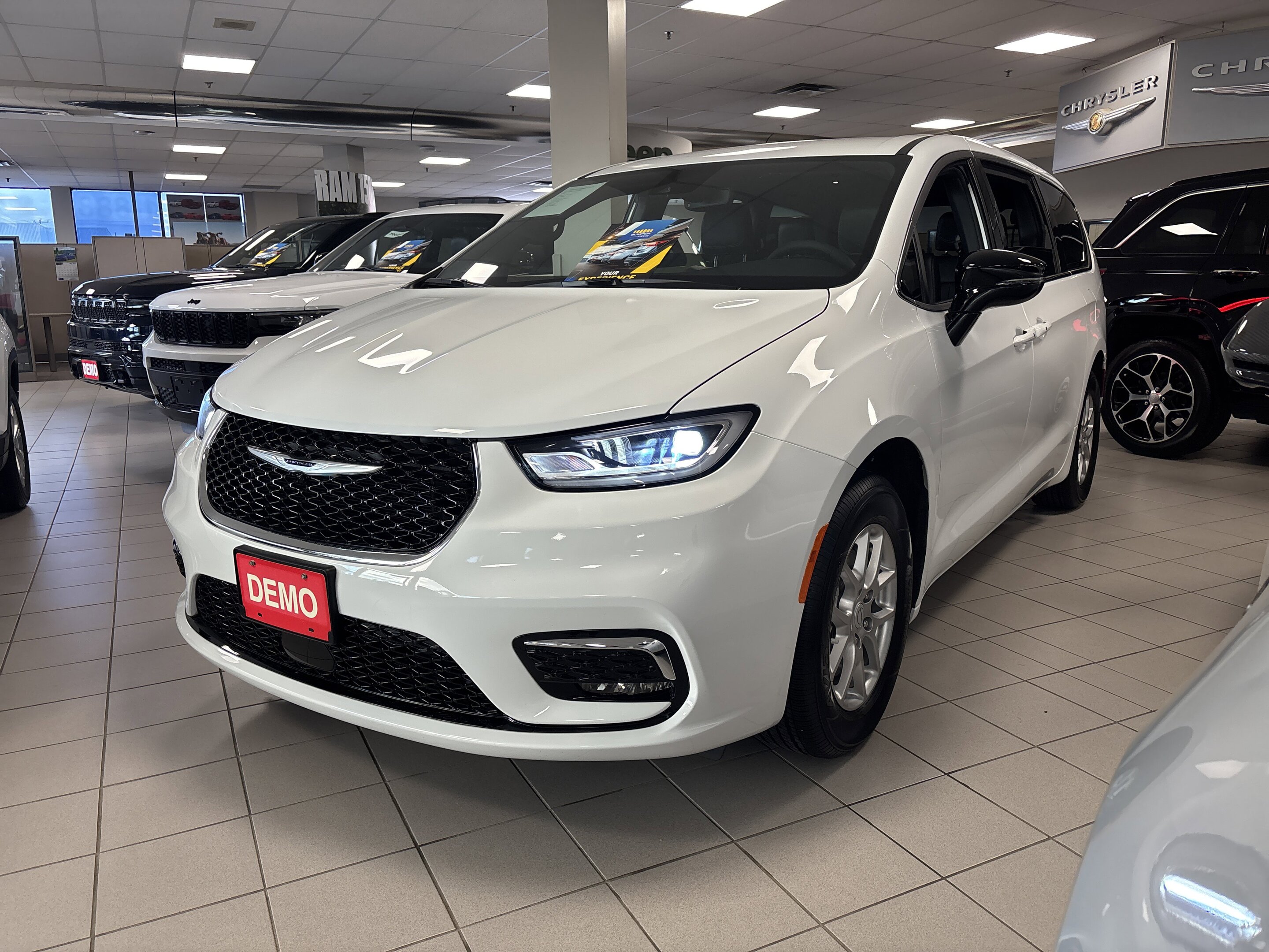 Chrysler Pacifica 2026