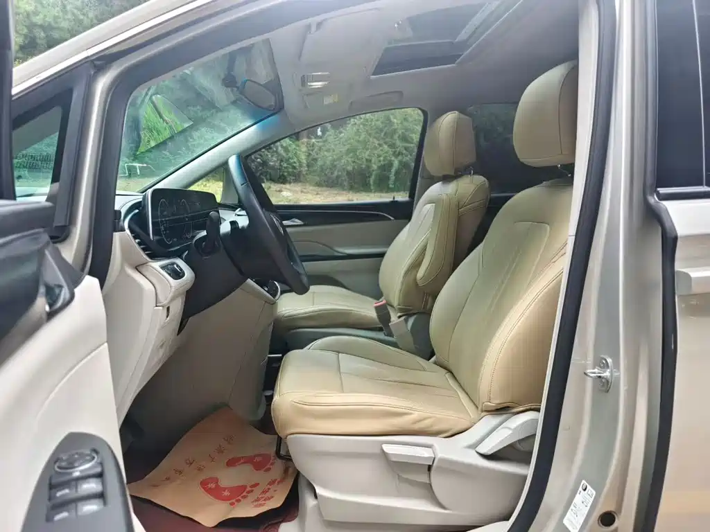 Buick GL8 2020