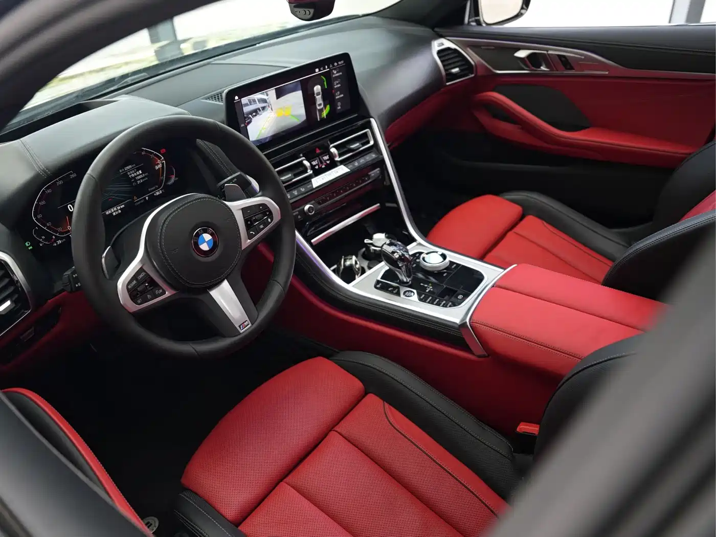 BMW 8 серии 2023