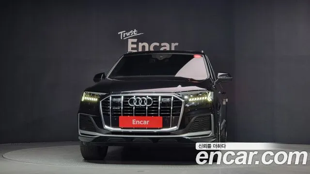 Audi Q7 2021