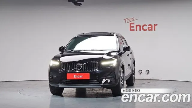 Volvo XC40 2024