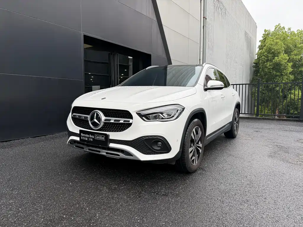 Mercedes-Benz GLA 2023