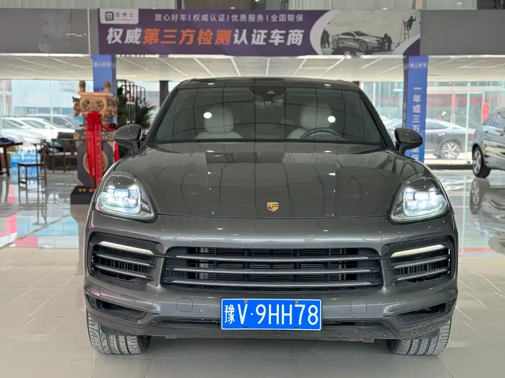 Porsche Cayenne 2022