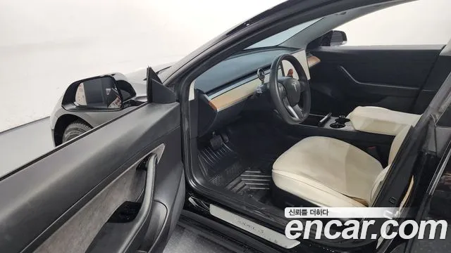 Tesla Model 3 2020