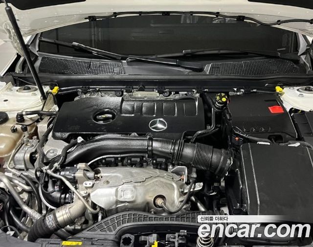 Mercedes-Benz CLA 2023