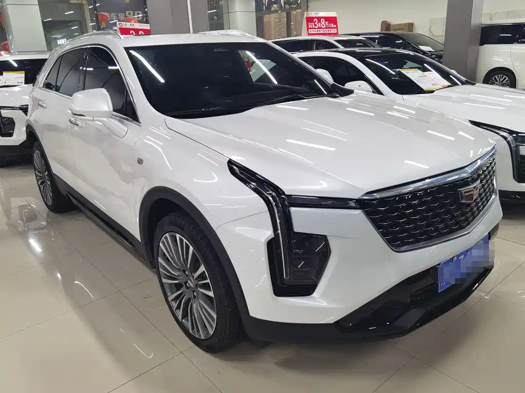 Cadillac XT4 2025