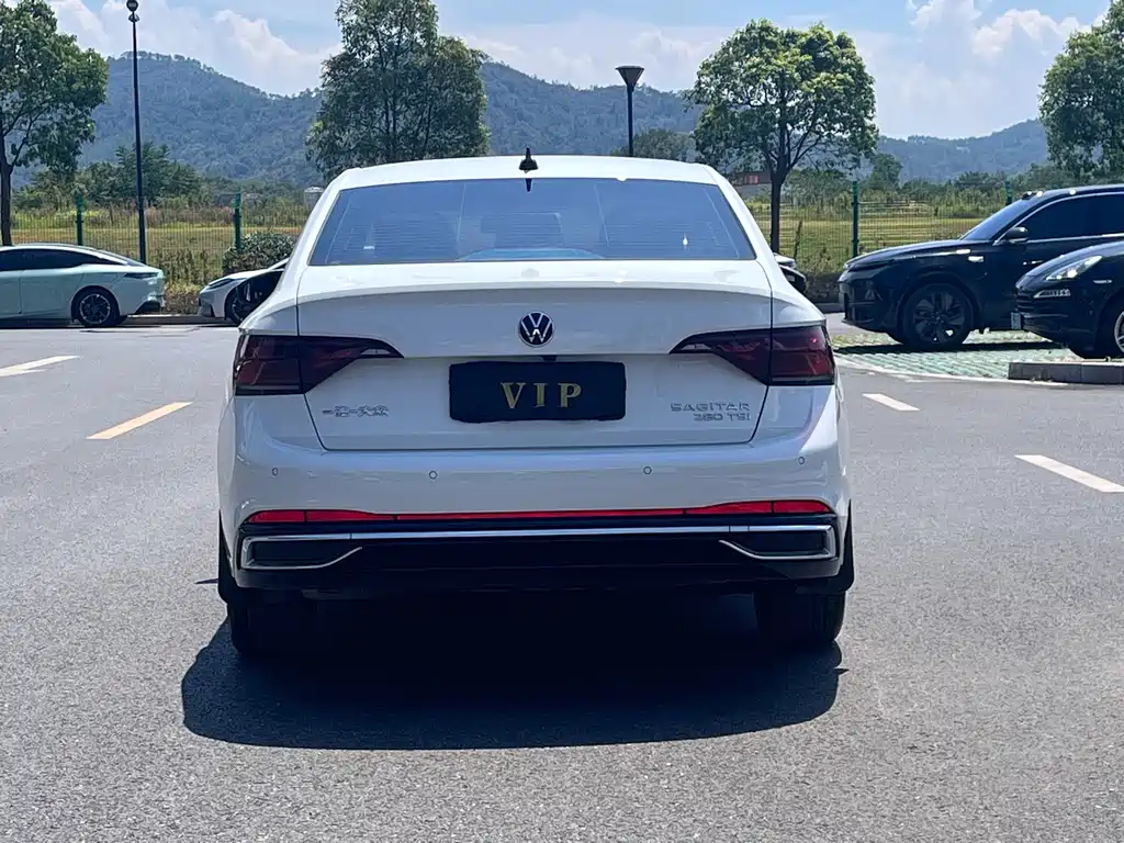 Volkswagen Jetta 2023
