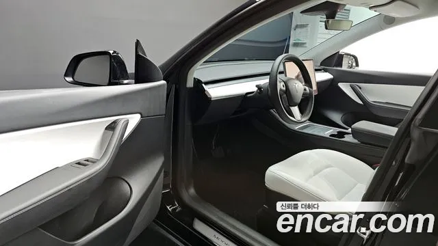 Tesla Model Y 2022