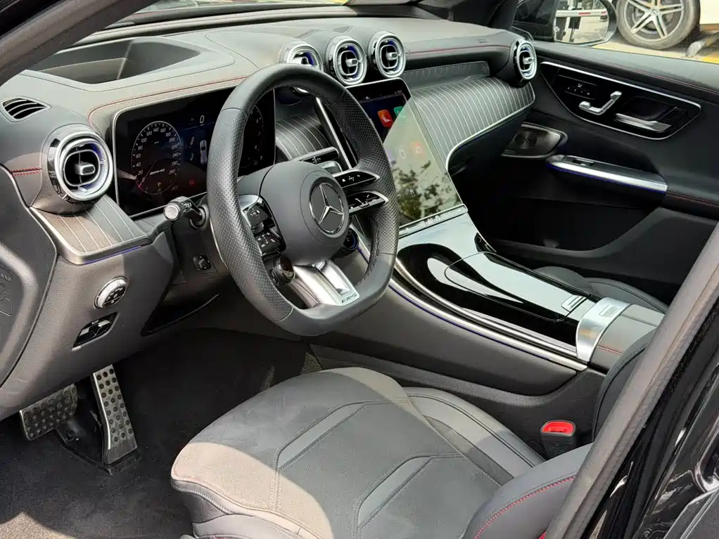 Mercedes-Benz GLC AMG 2025